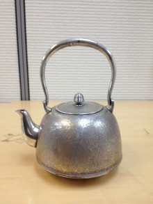 田川を愛する質屋とその質草たち