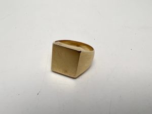 貴金属 K18　印台　指輪