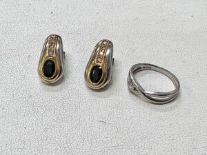 貴金属　指輪　プラチナ