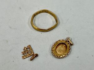貴金属　K18 指輪